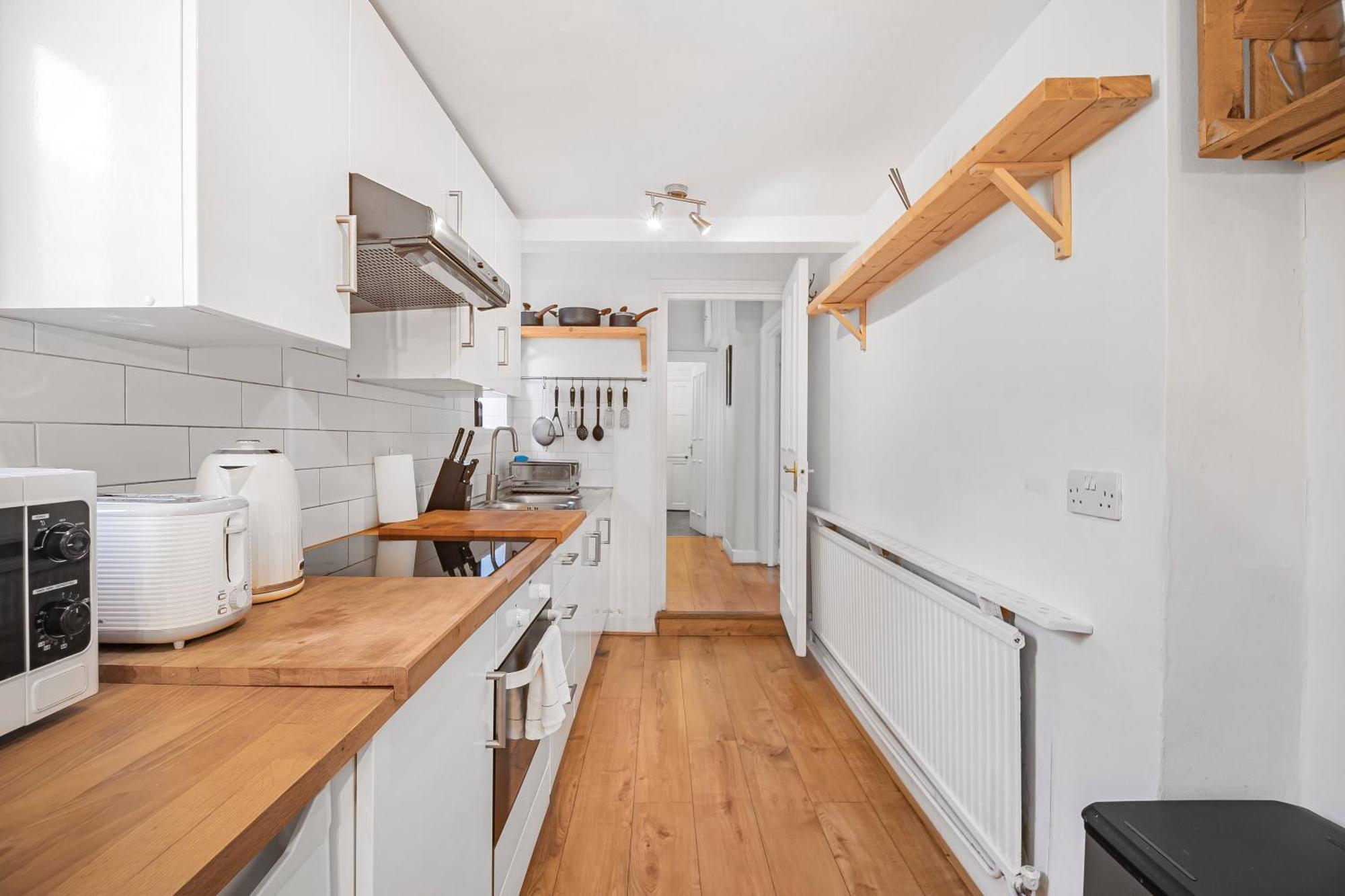 Pass The Keys Private Garden Apartment By Tulse Hill Station Лондон Экстерьер фото