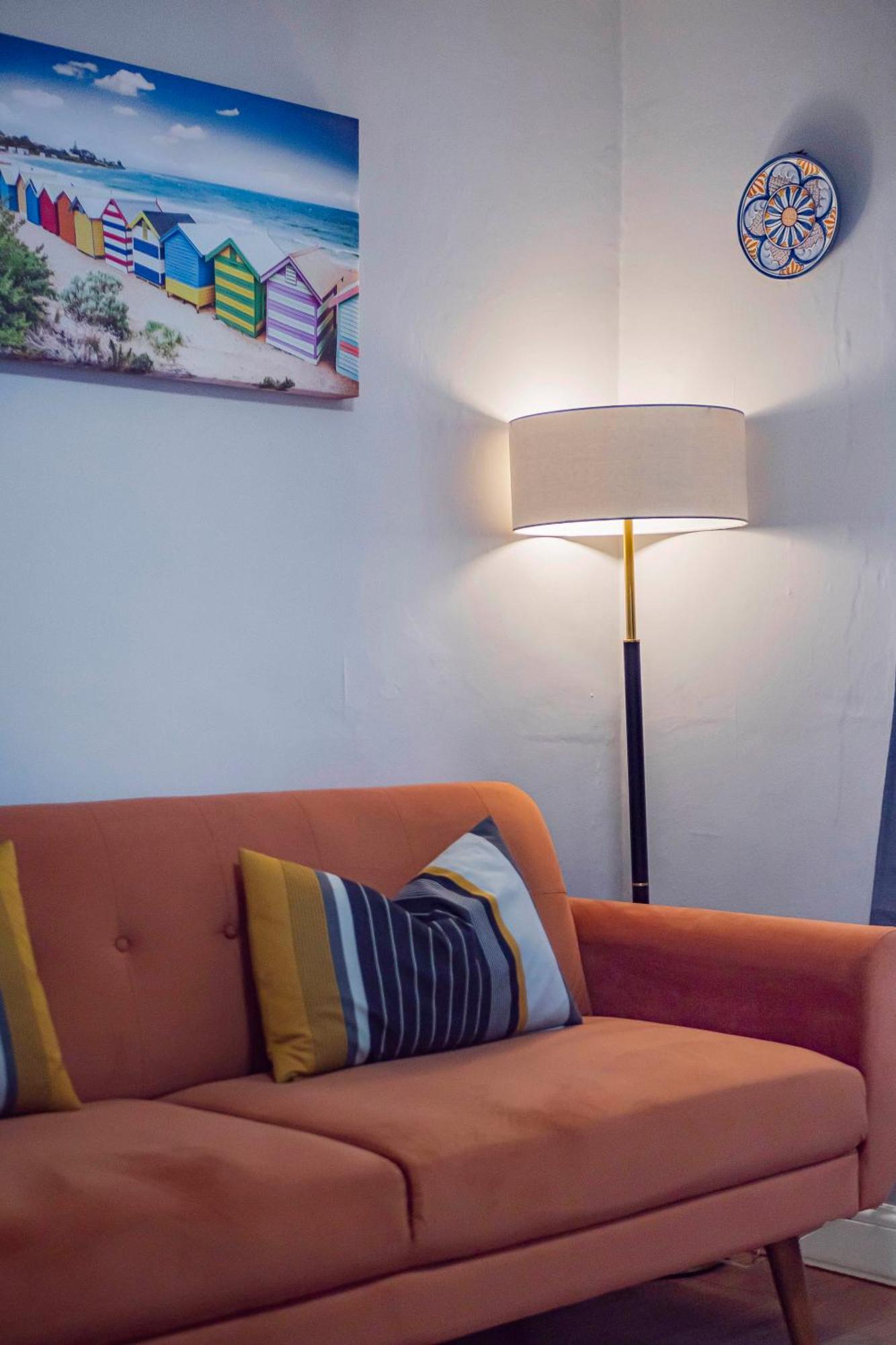 Pass The Keys Private Garden Apartment By Tulse Hill Station Лондон Экстерьер фото