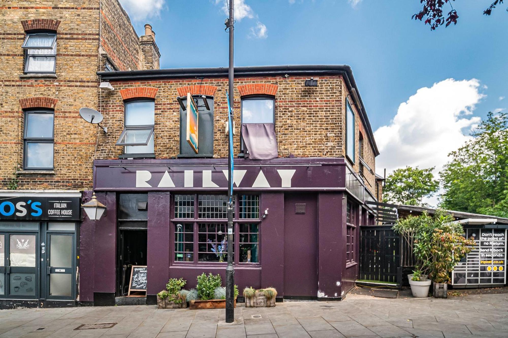 Pass The Keys Private Garden Apartment By Tulse Hill Station Лондон Экстерьер фото